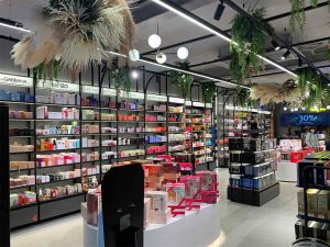 Nuevo concepto de tienda de Comas - Montaje