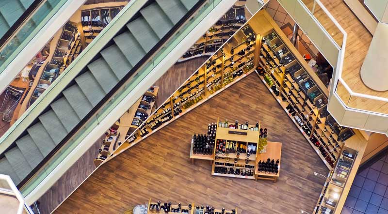 atraer a los clientes a la tienda física